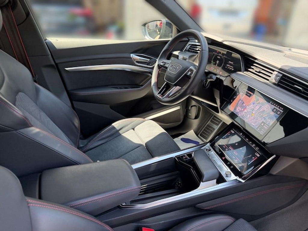 Audi Q8 e-tron