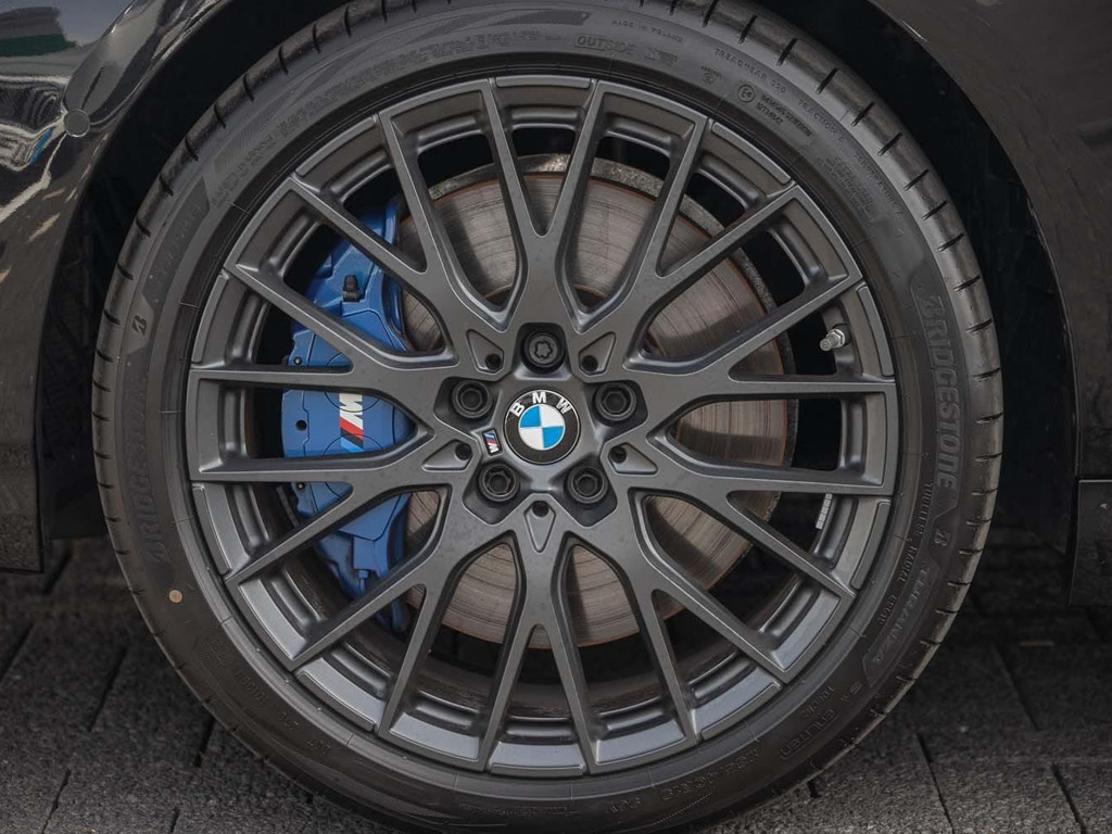 BMW M235