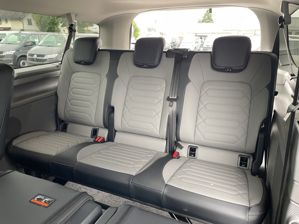 Volkswagen e-Caravelle