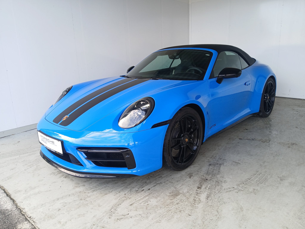 Porsche 911 GTS Carrera Cabriolet