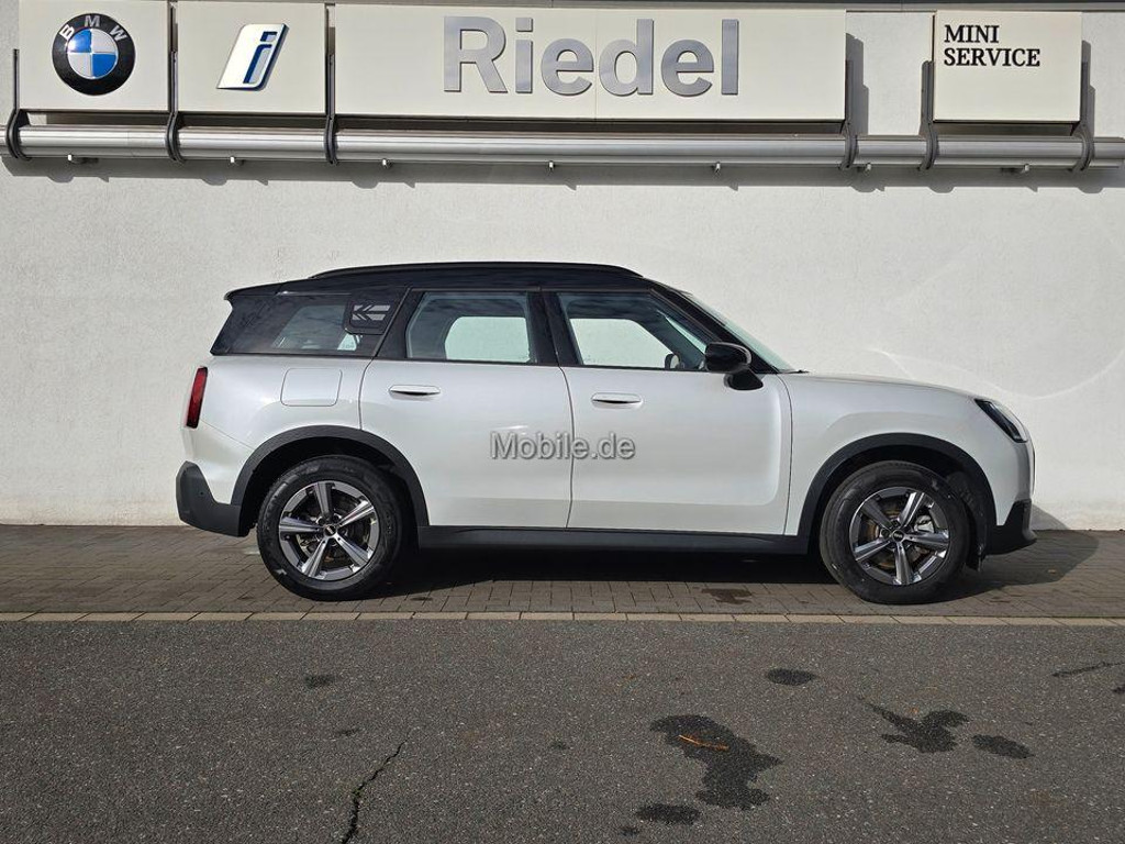 Mini Cooper C Countryman Favoured