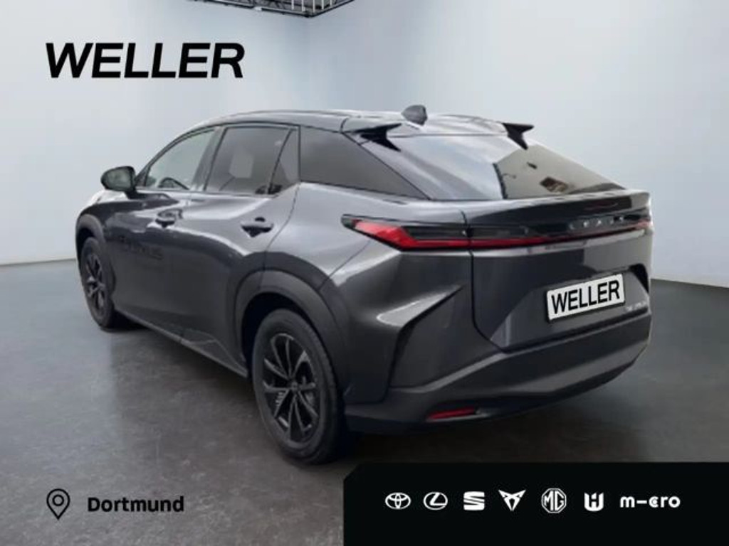 Lexus RZ