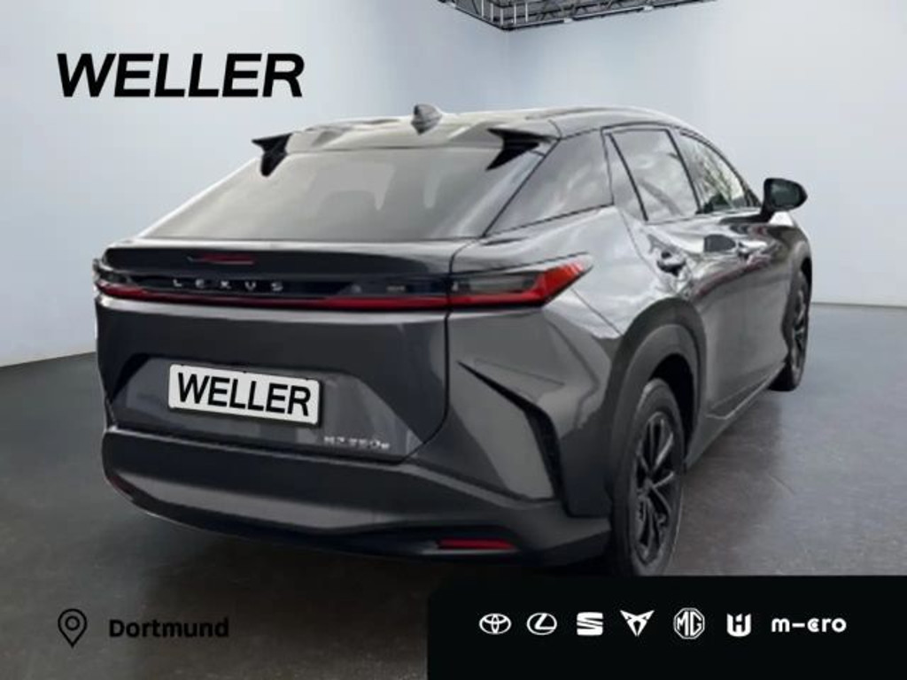 Lexus RZ