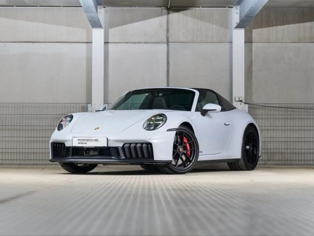 Porsche 911 GTS Coupé 4 Targa