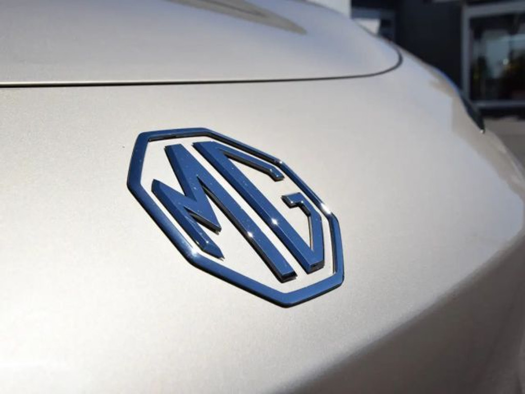 MG MGS6