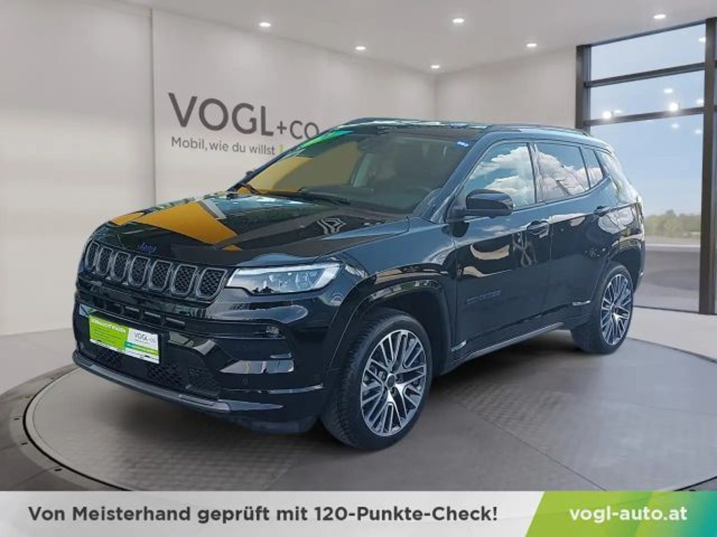 Jeep Compass Summit Hybrid 4x4