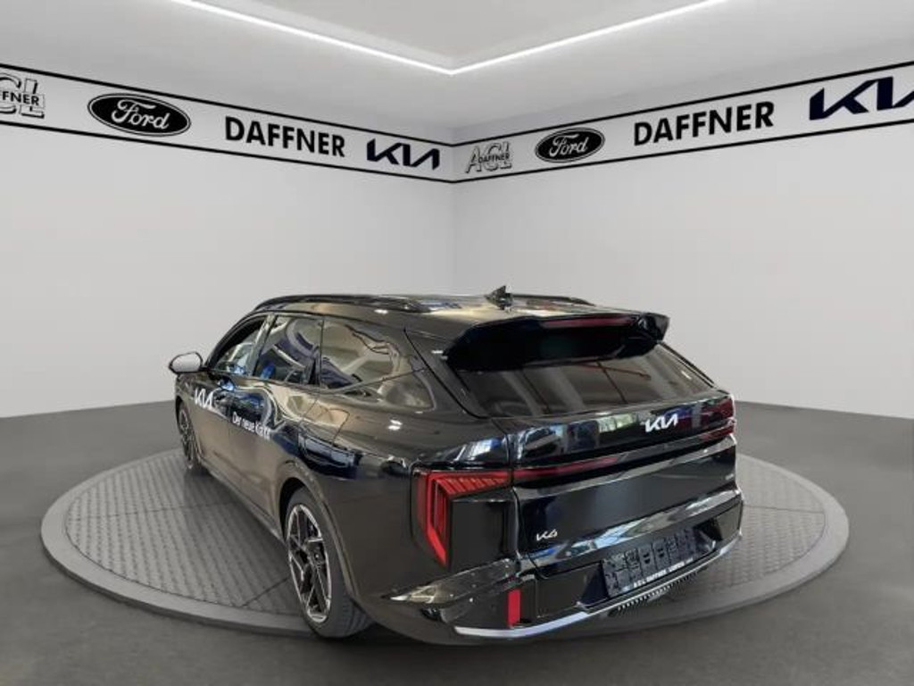 Kia K4
