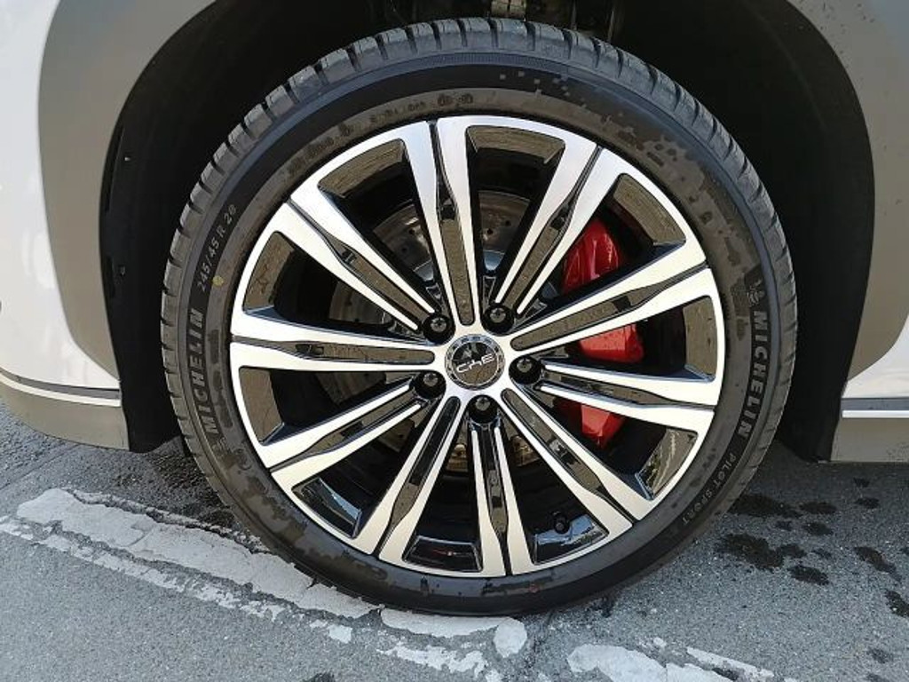 BYD Sealion 7