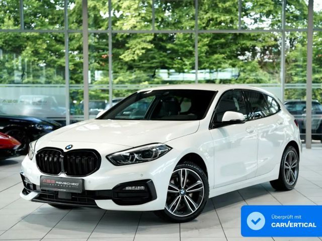 BMW 1 Serie 118 Sport Line Sedan 118i