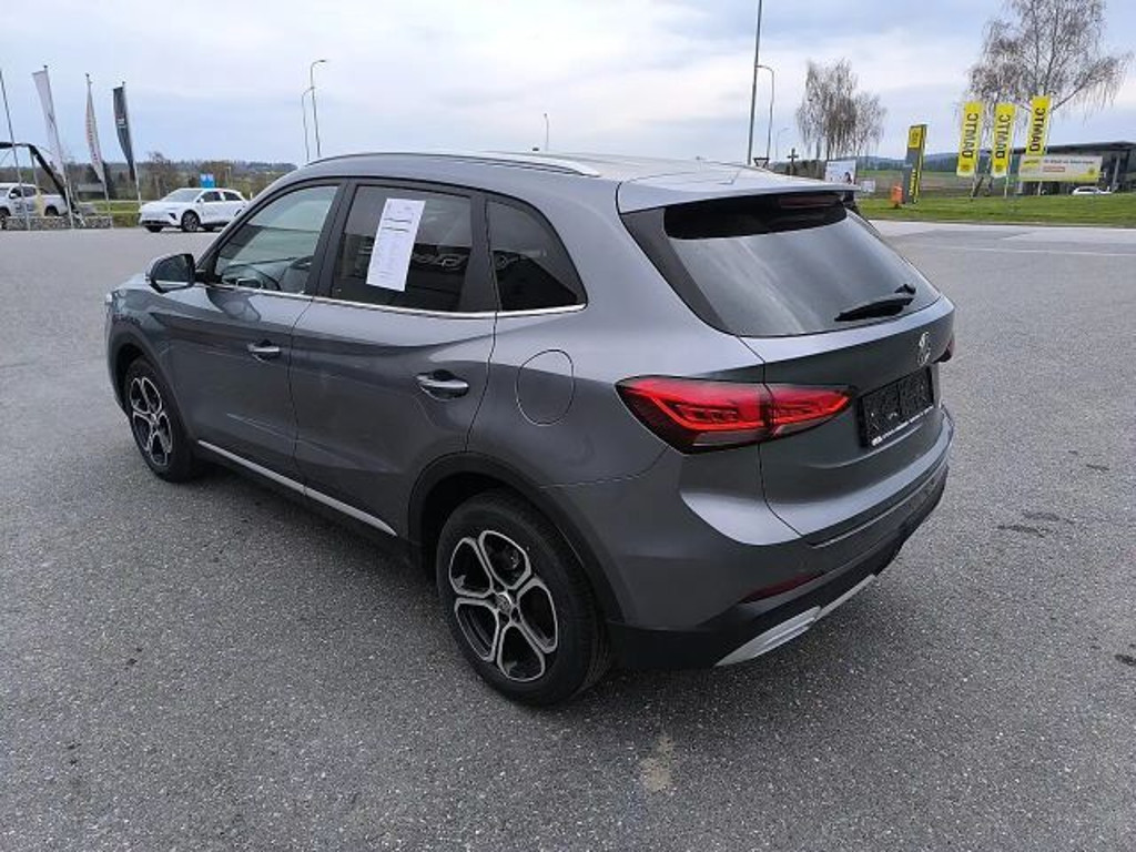 MG ZS