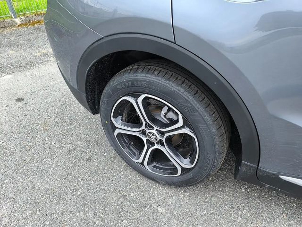 MG ZS