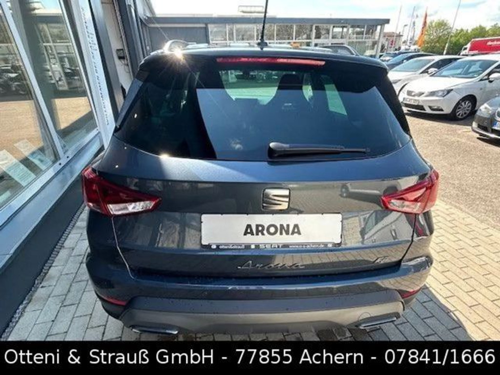 Seat Arona