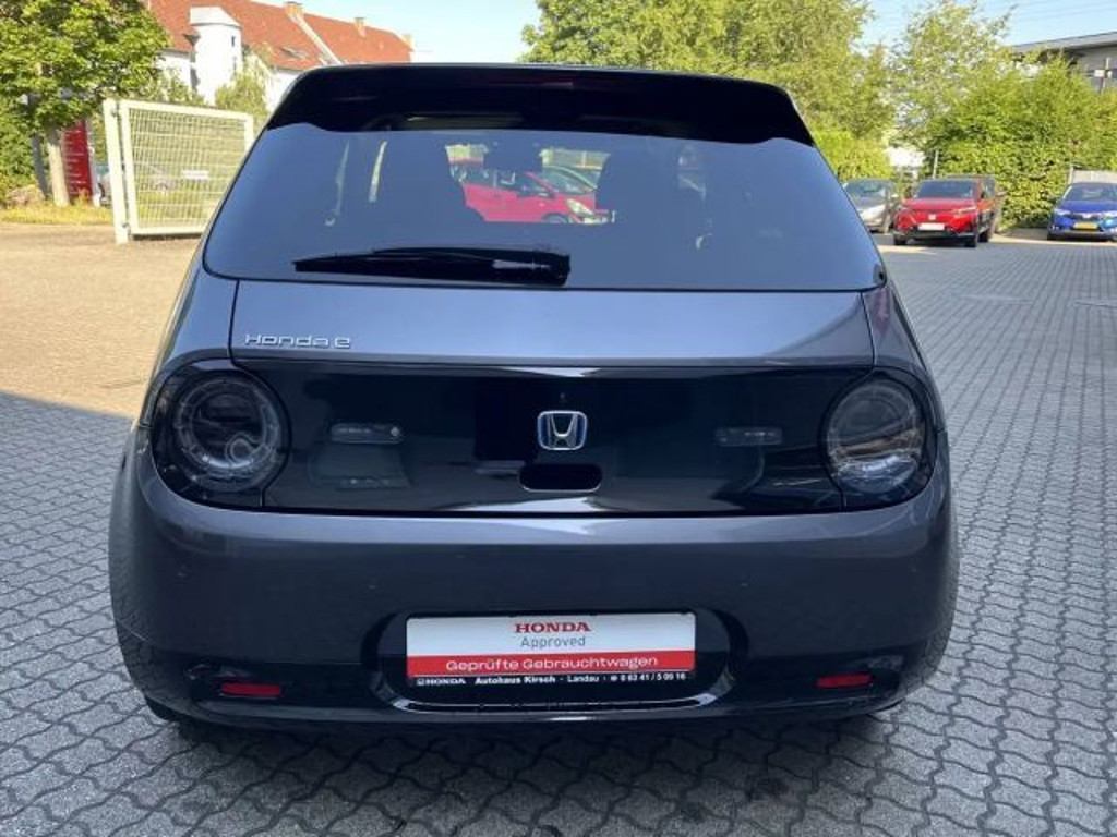 Honda e