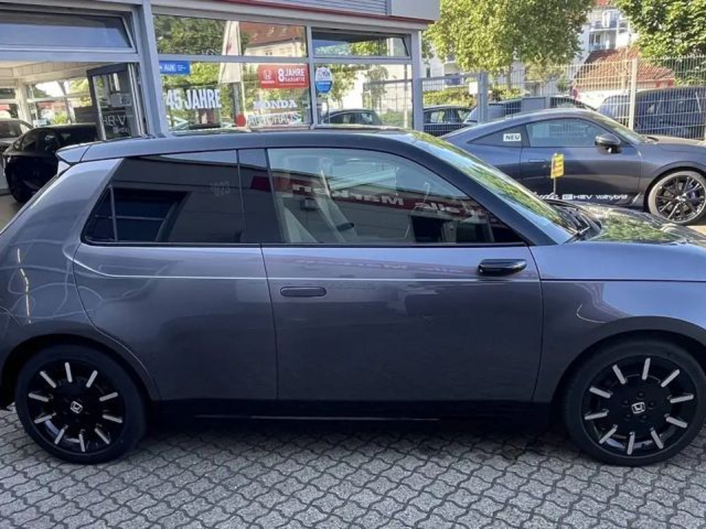 Honda e