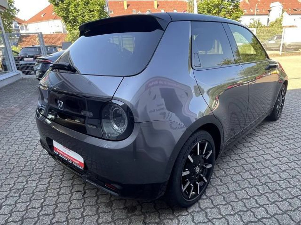 Honda e
