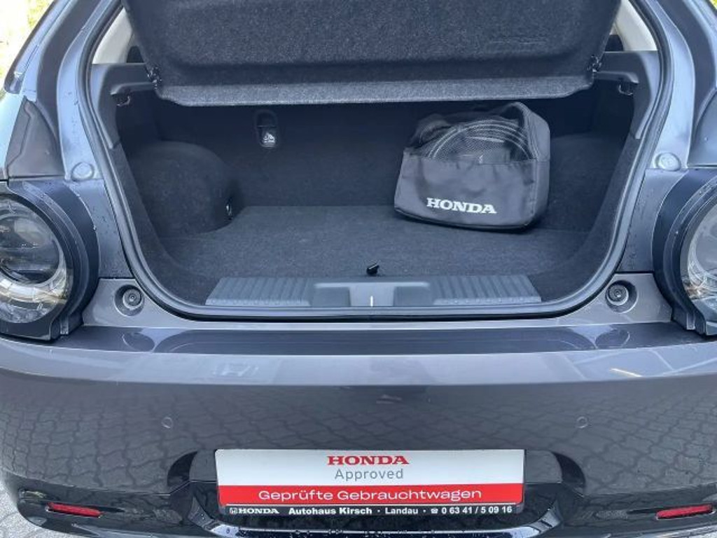Honda e