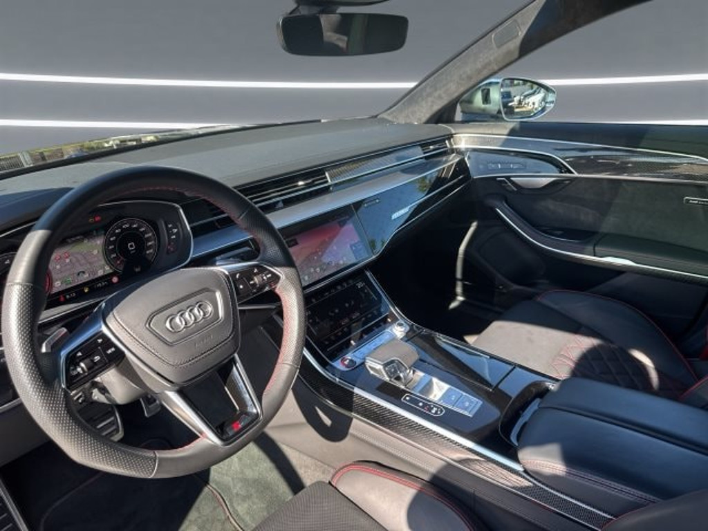 Audi S8