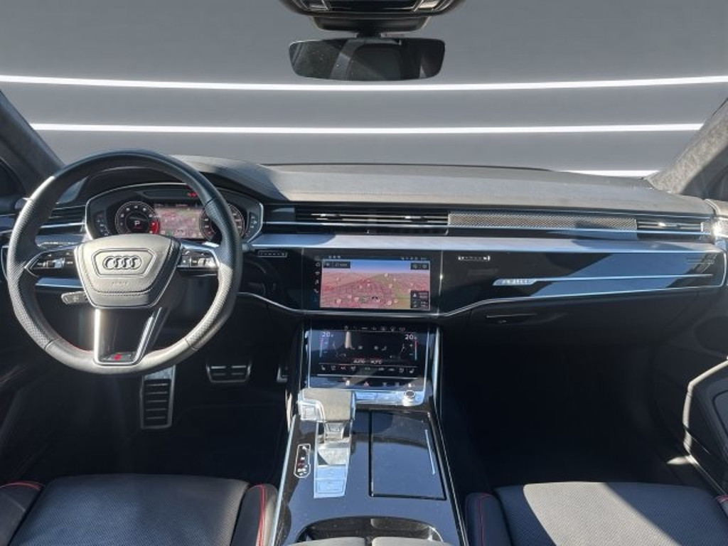 Audi S8