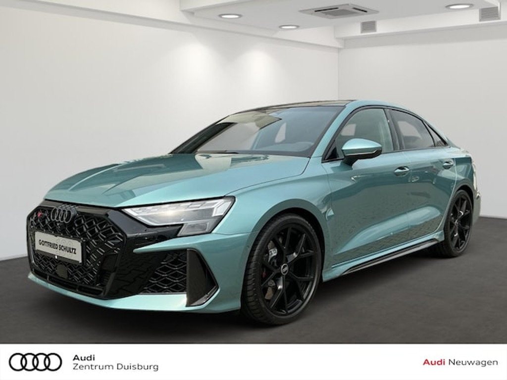 Audi RS3 Sedan Quattro S-Tronic
