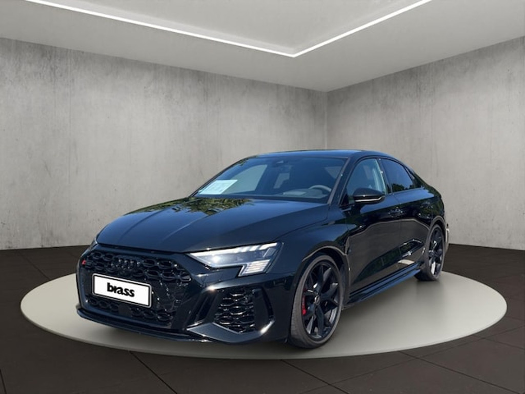 Audi RS3 Sedan Quattro S-Tronic