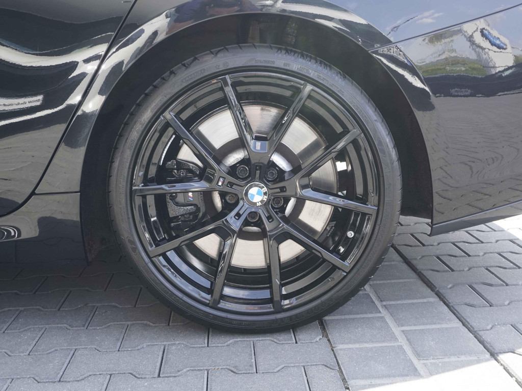 BMW M850