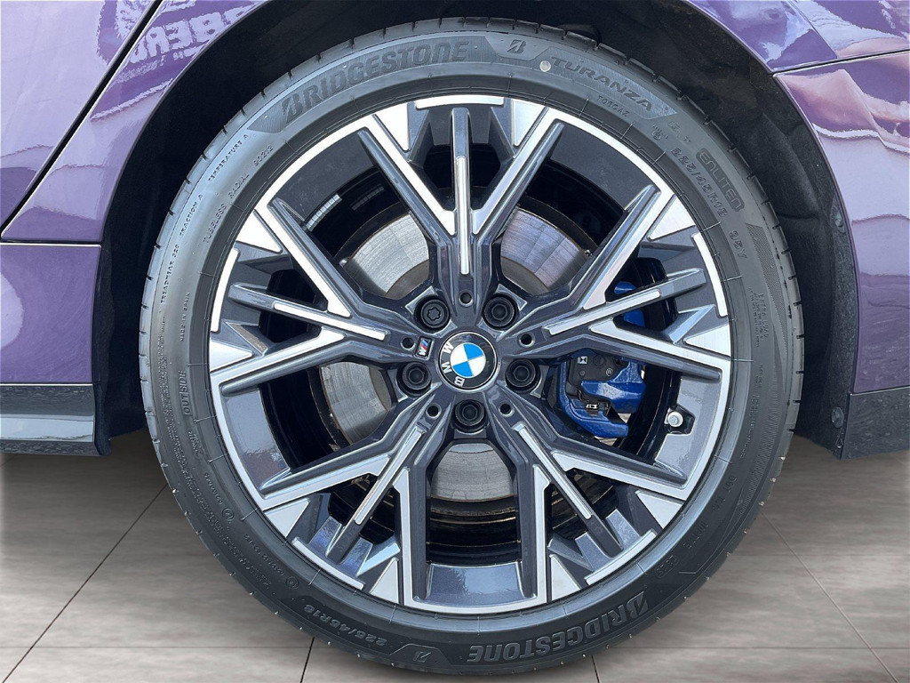 BMW M235