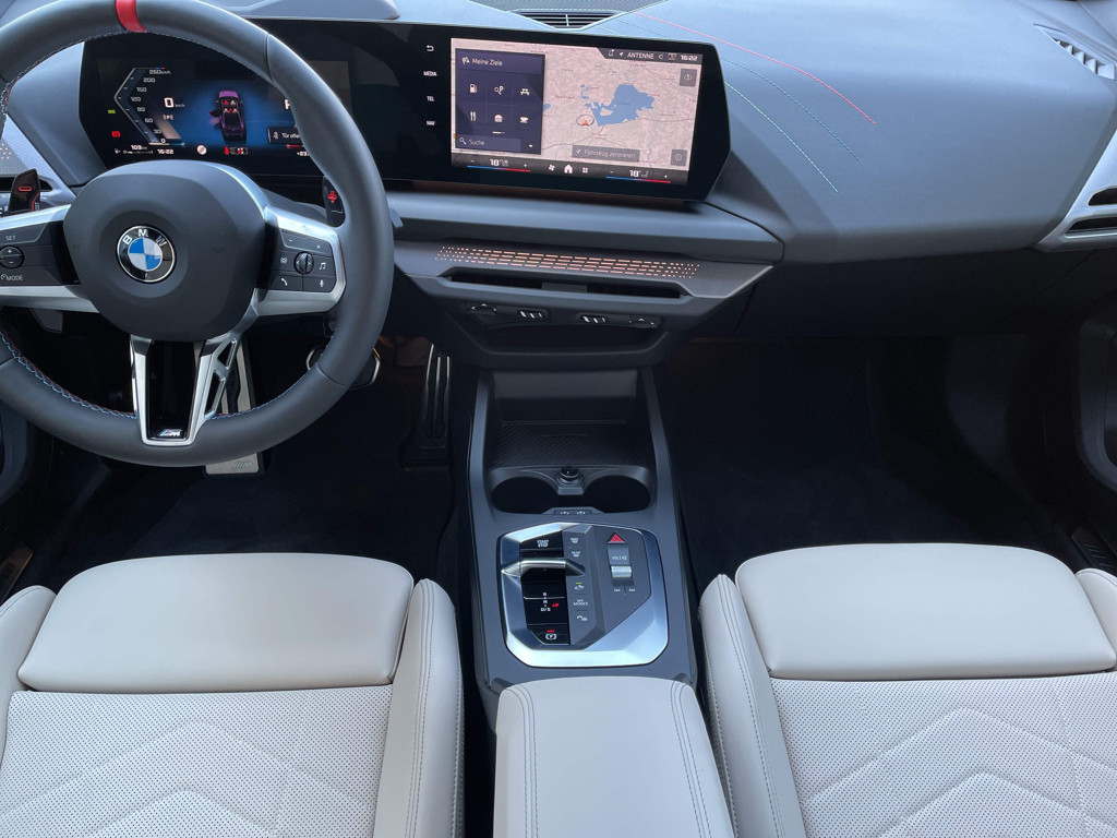 BMW M235