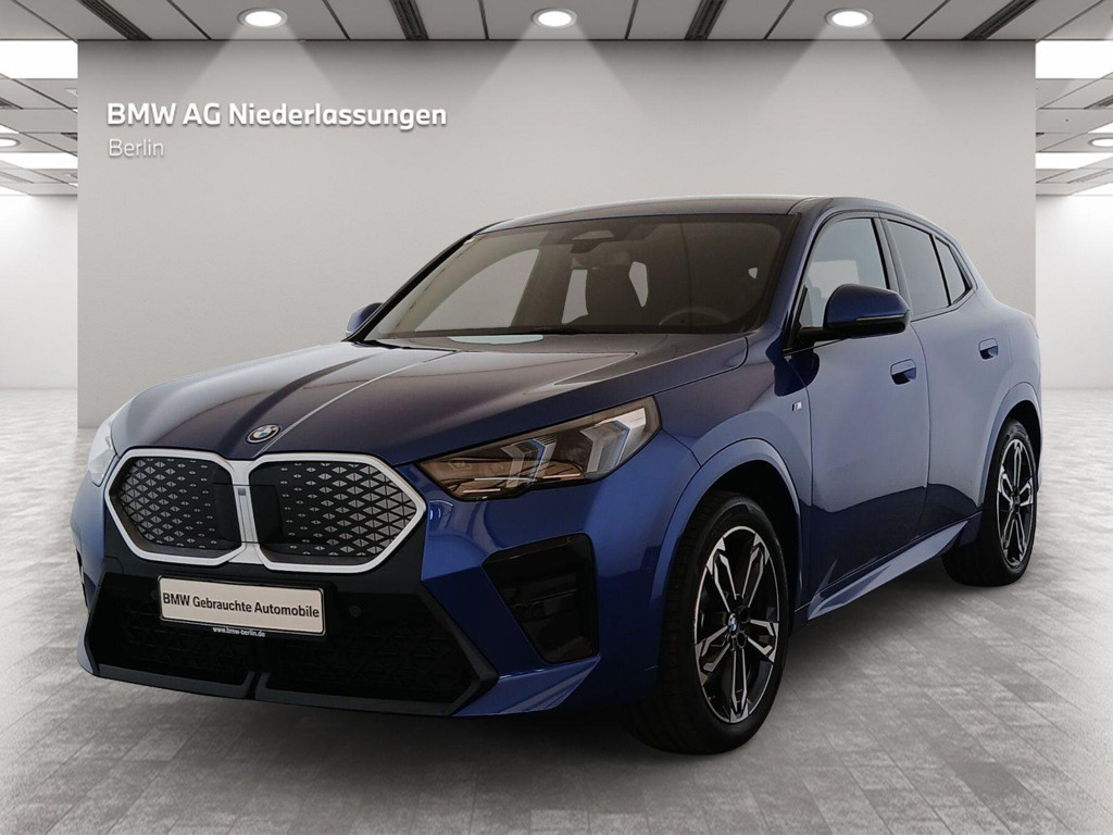 BMW iX2 xDrive30