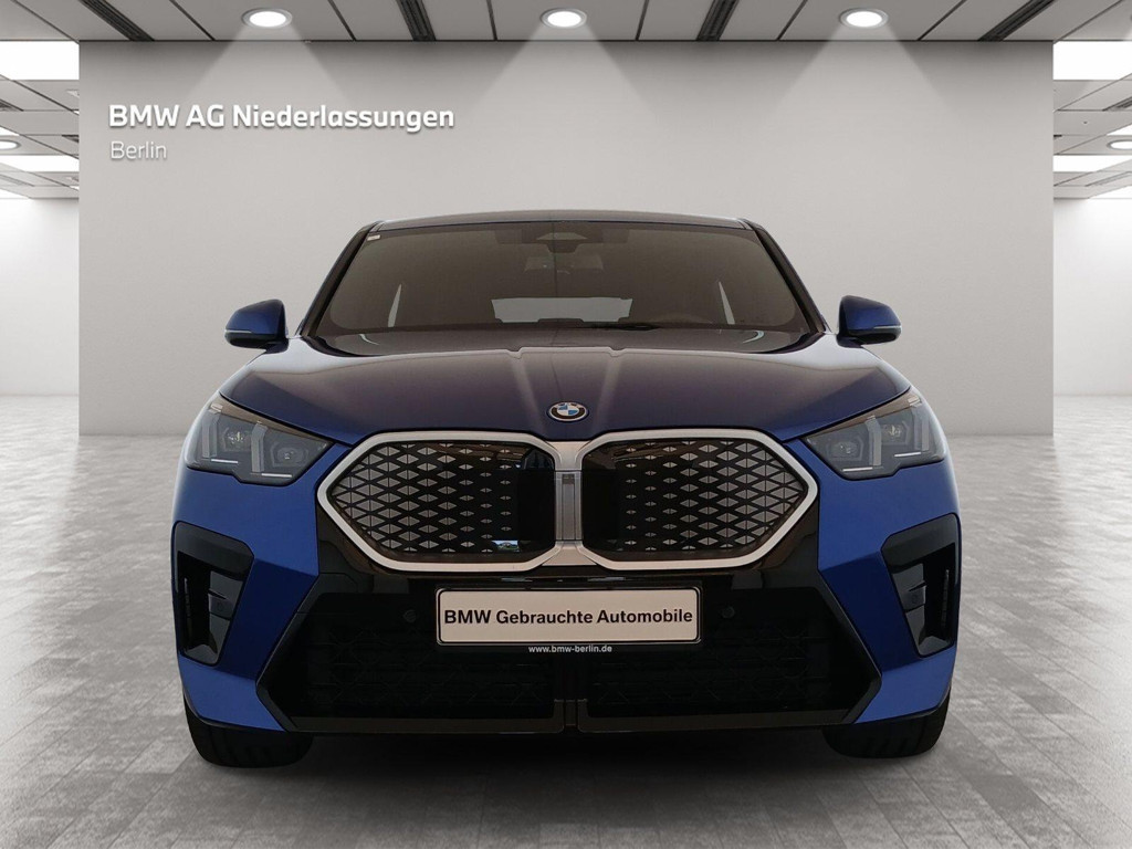 BMW iX2