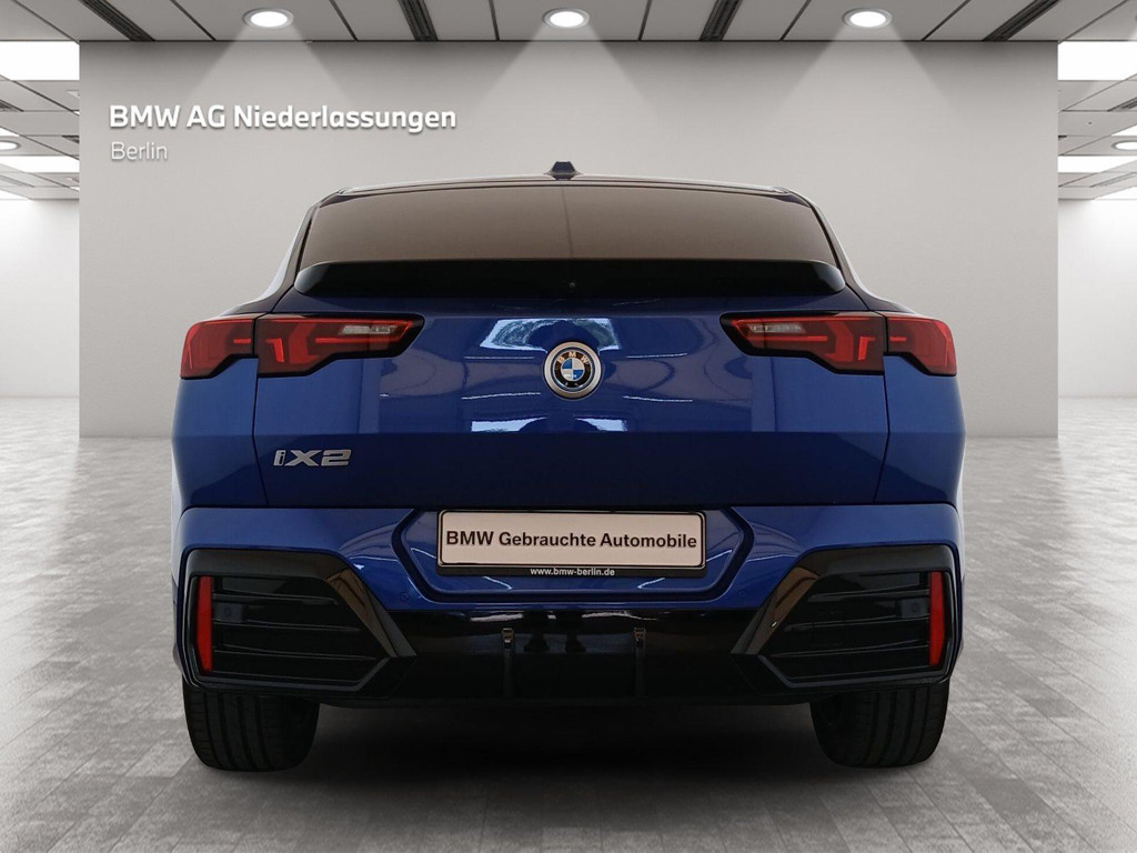 BMW iX2