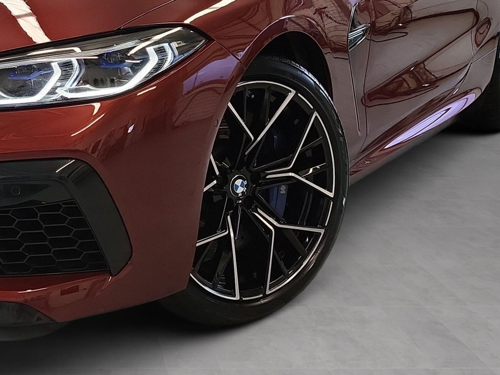 BMW M8