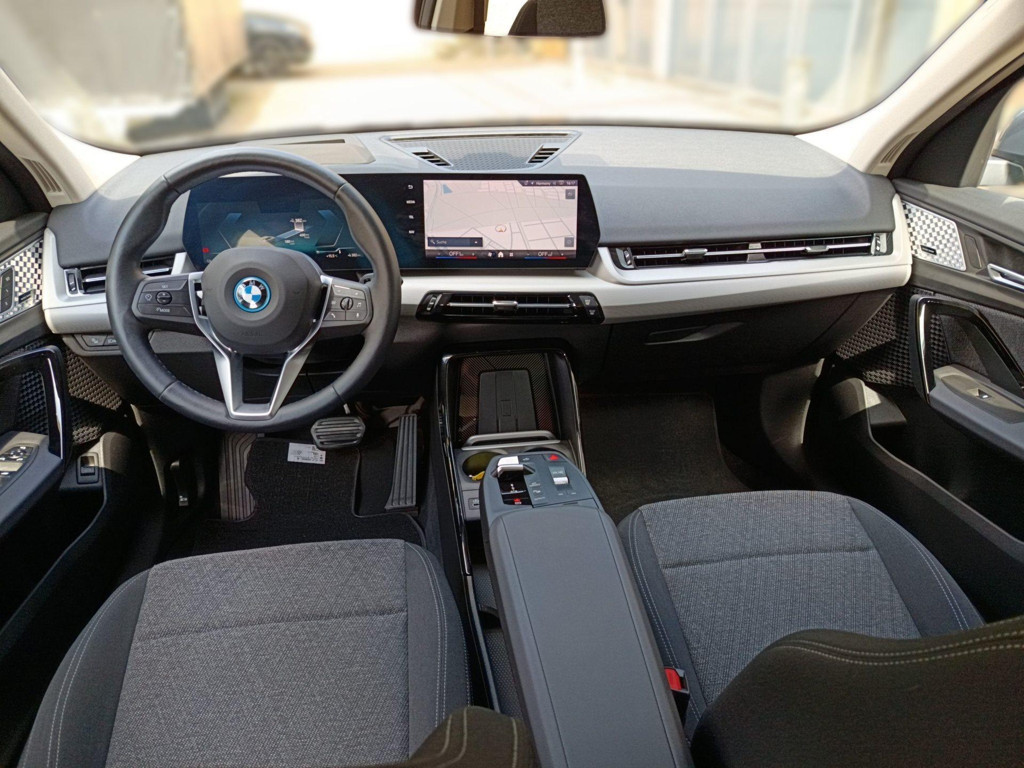 BMW iX2