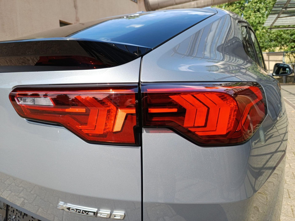 BMW iX2