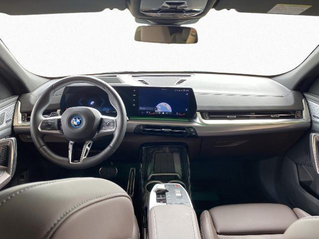 BMW iX2