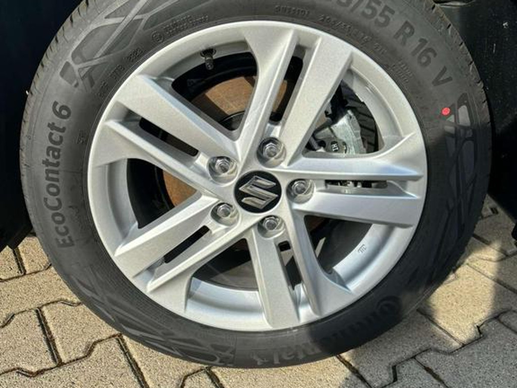 Suzuki Swace