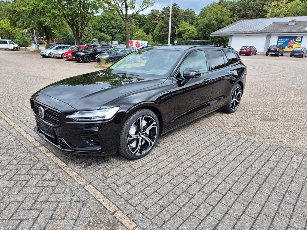 Volvo V60 AWD Hybrid Recharge Plus Dark