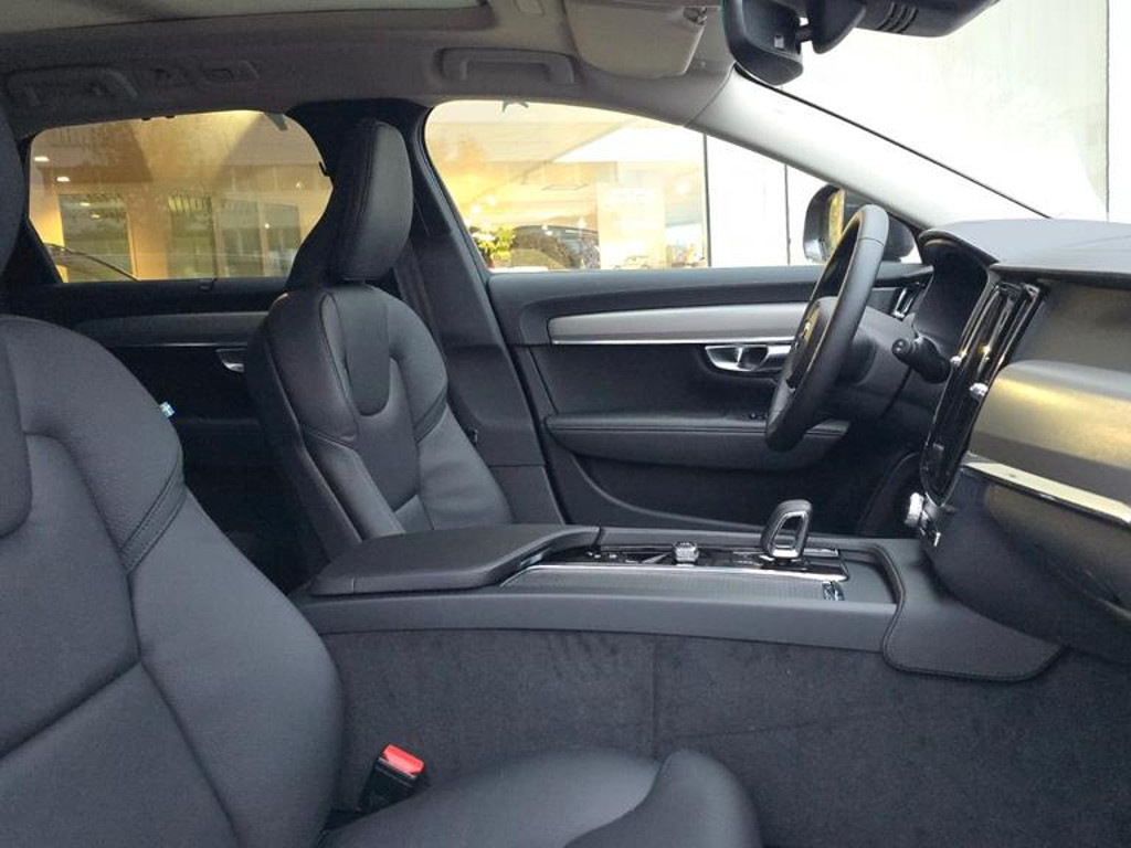 Volvo V90 Cross Country