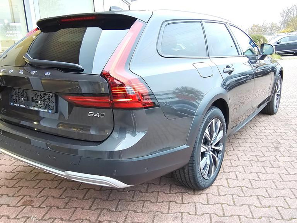 Volvo V90 Cross Country