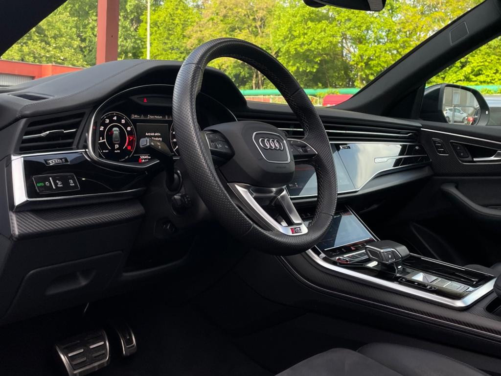 Audi RS Q8
