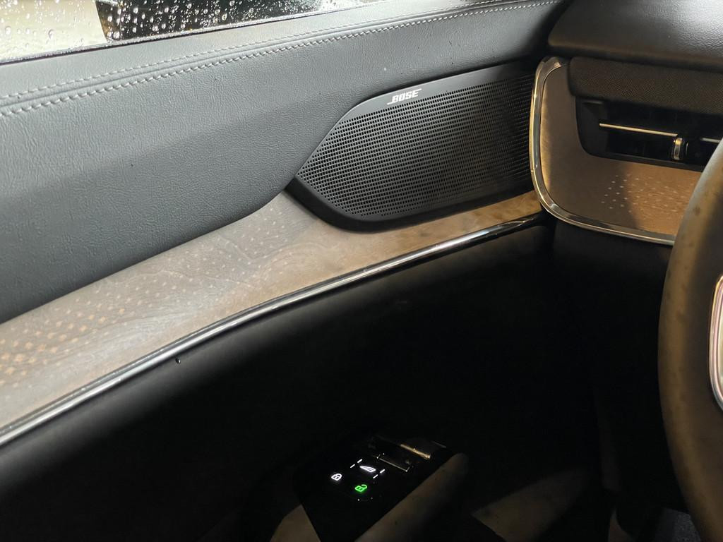 Volvo EX90