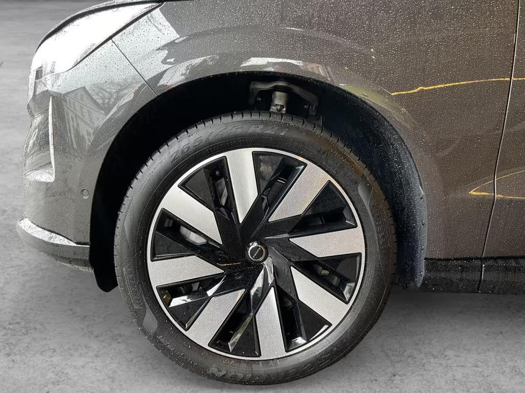 Volvo EX90