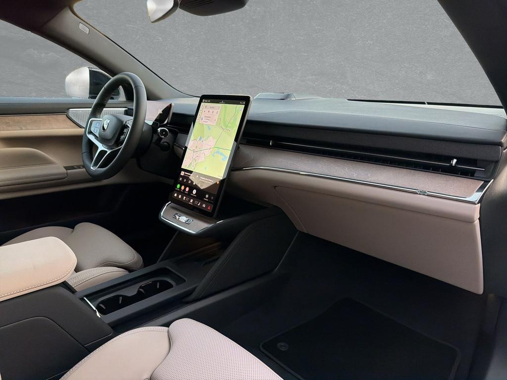 Volvo ES90