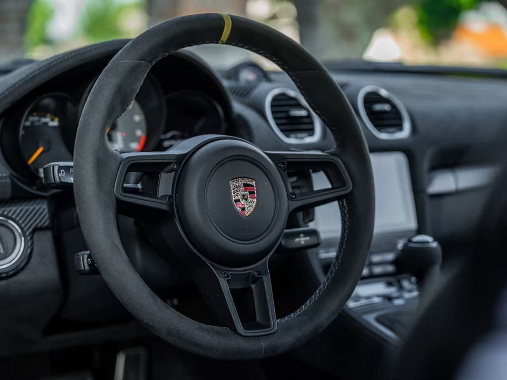 Porsche Cayman