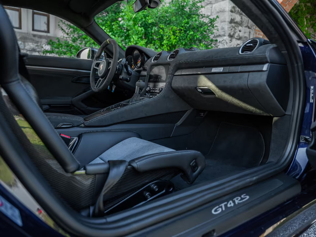Porsche Cayman