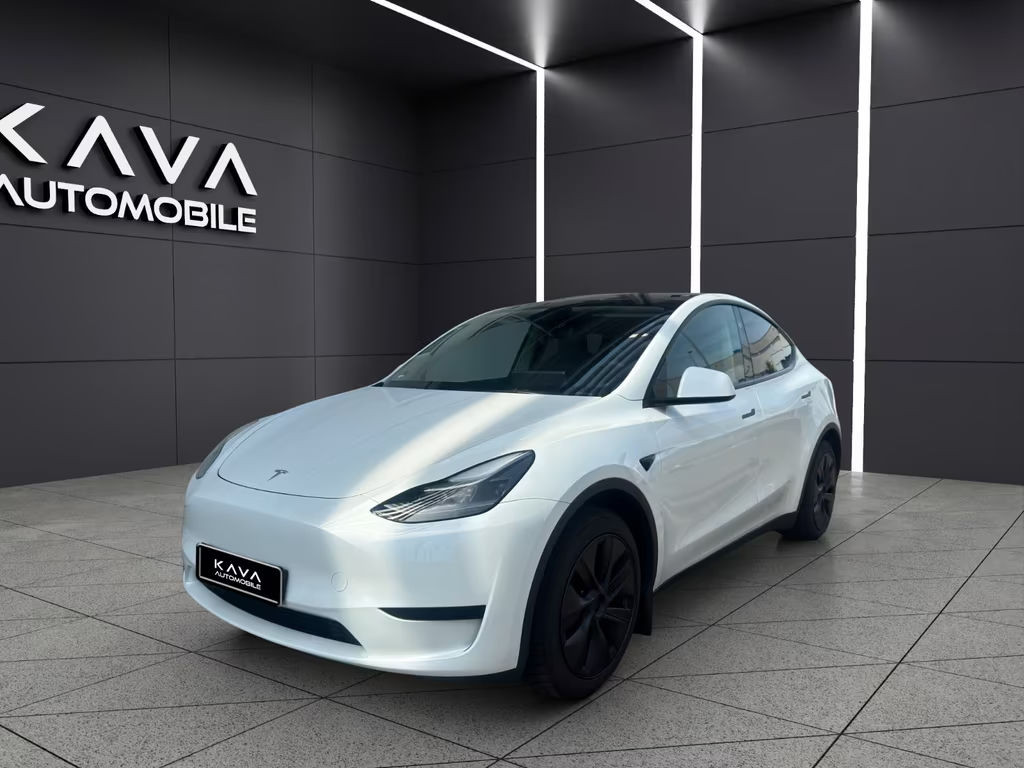 Tesla Model Y RWD