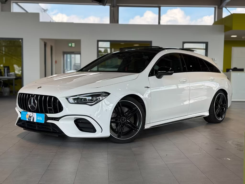 Mercedes-Benz CLA-Klasse 4MATIC AMG Line Shooting Brake
