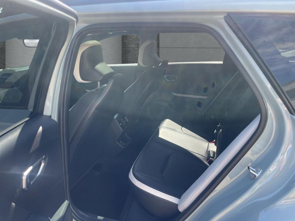 Kia K4