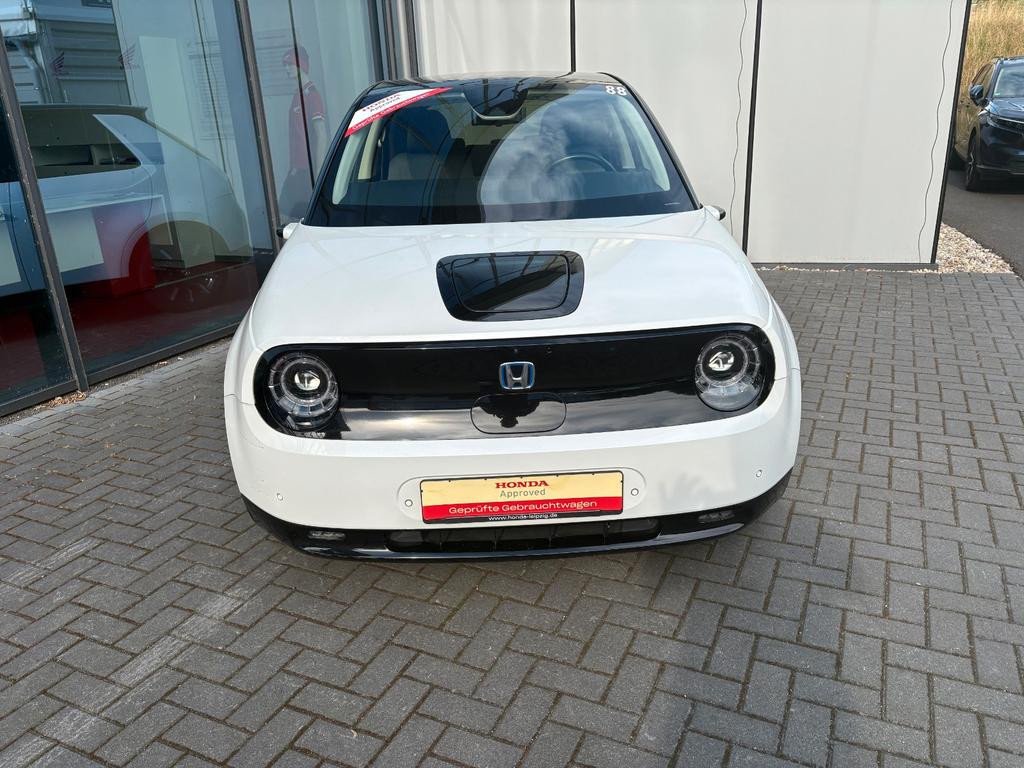 Honda e