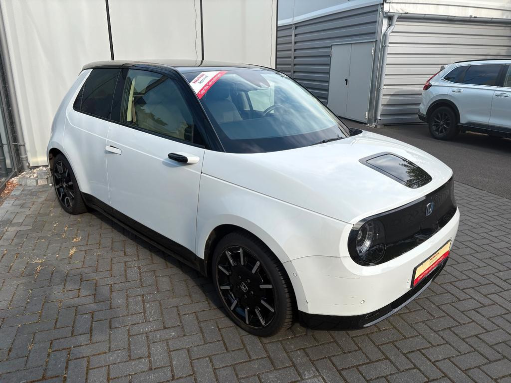 Honda e
