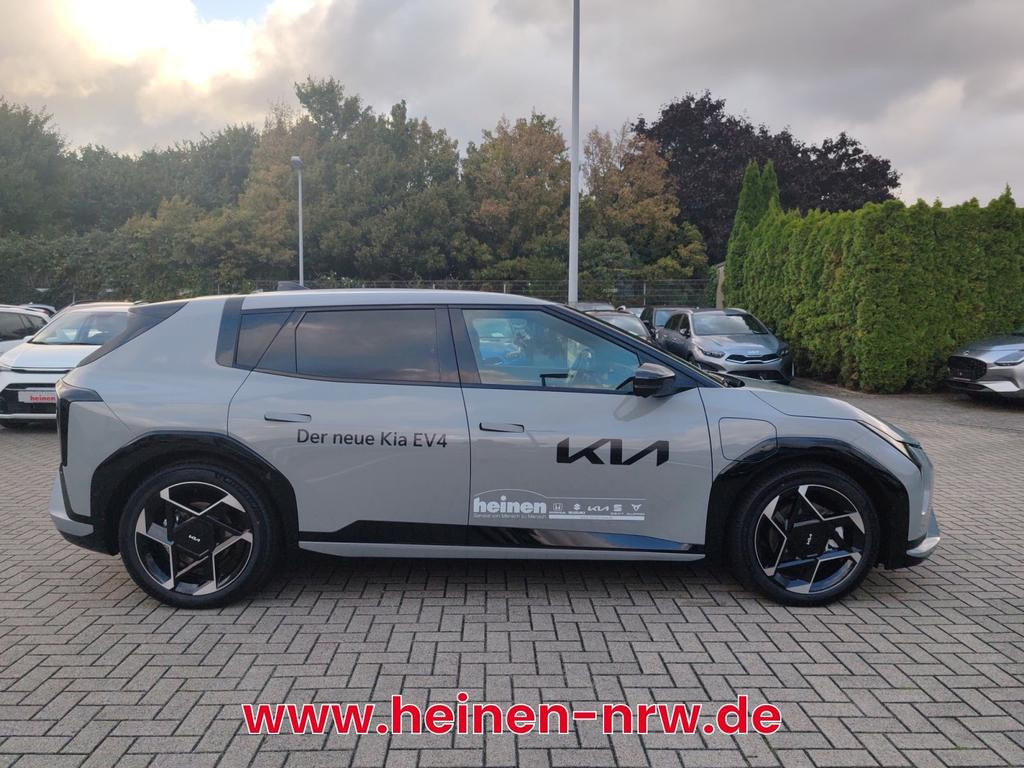 Kia EV4
